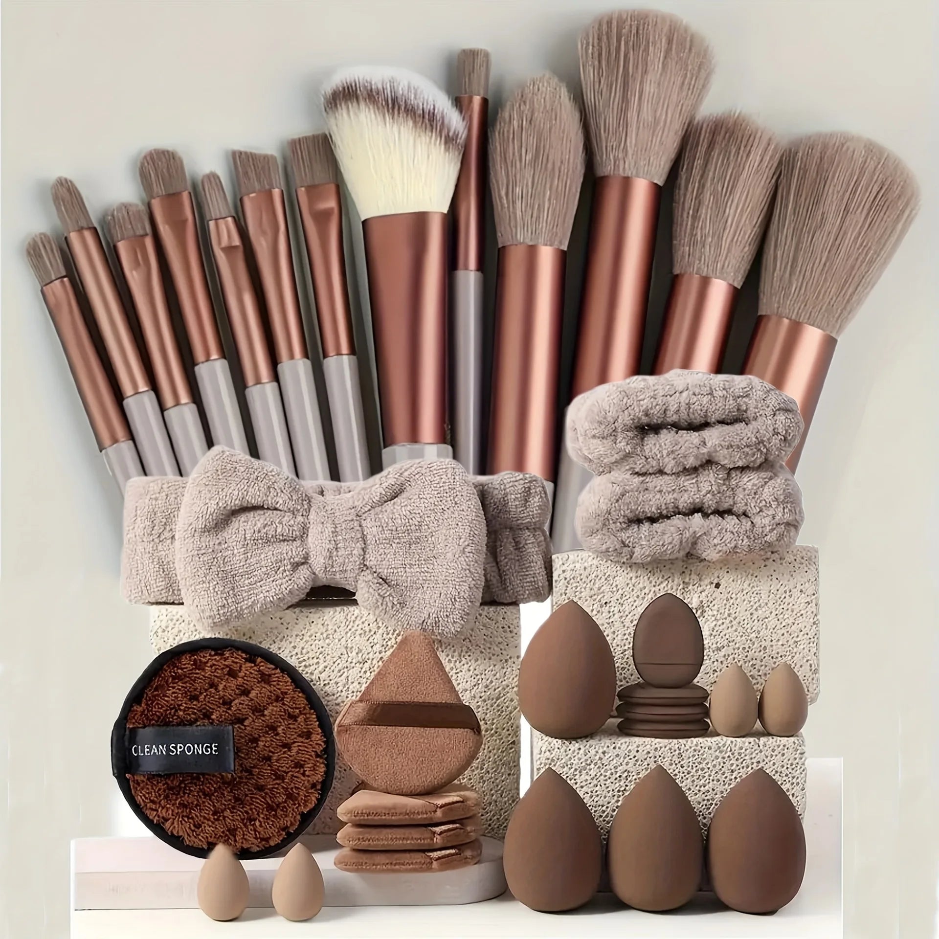 33pc beauty set makeup kit face washing and makeup