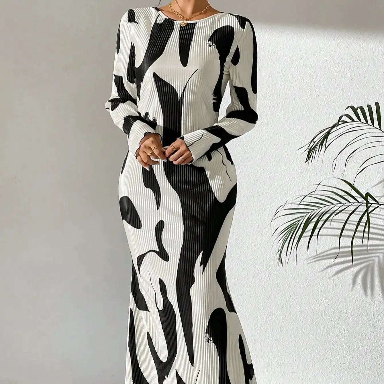 Long Sleeve Crew Neck Open Back Tie Up Women Bodycon Dress Maxi Women Outfit