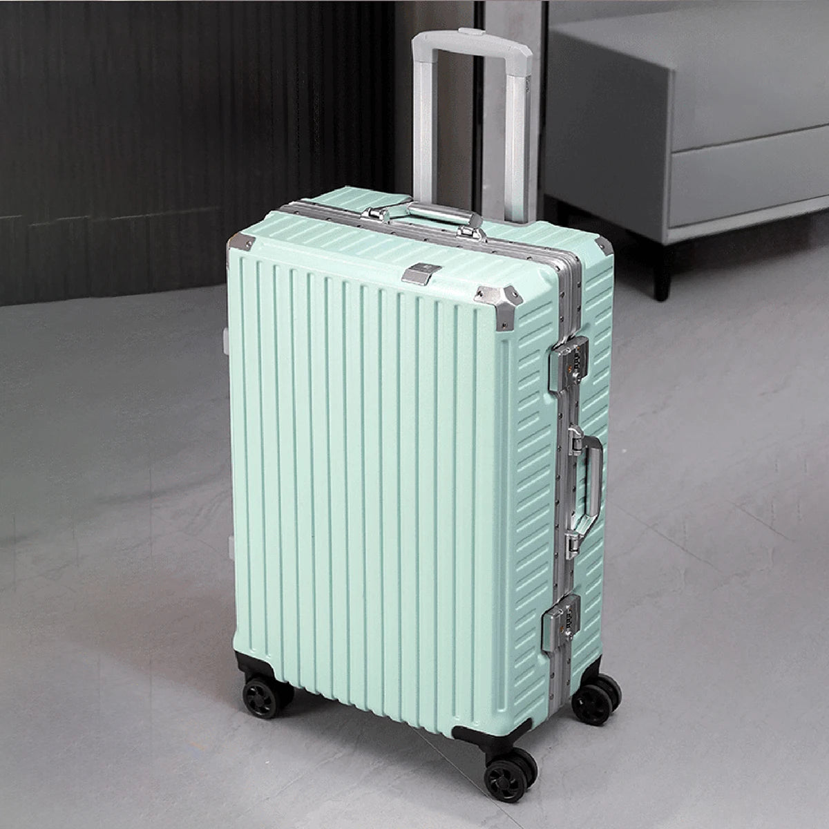 Aluminum Frame Rolling Luggage Case
