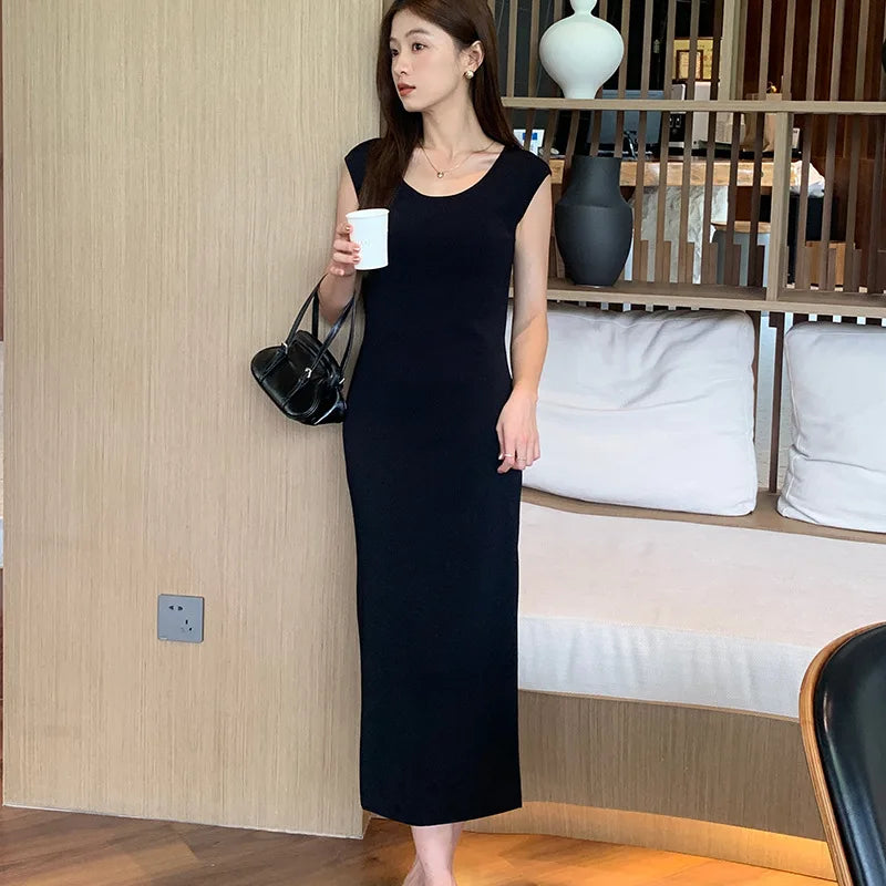 Women's Sleeveless Knit Black Maxi Dress – Elegant Slim Fit Bodycon Summer Long Dress Chic Viscose Old Money Style