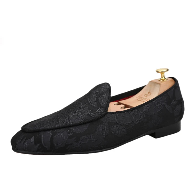 The New Black and White Three-Dimensional Flower Silk Men's Moccasins for Party/Wedding