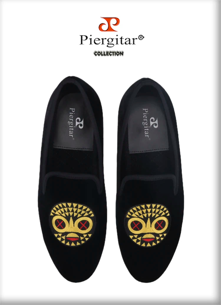 Piergitar New Arrival Black Velvet Men's Loafers Handmade African Tribal Embroidery Man Smoking Slippers For Pary And Wedding