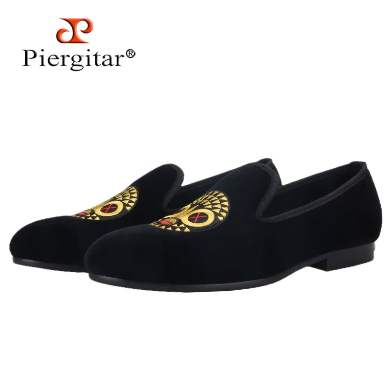 Piergitar New Arrival Black Velvet Men's Loafers Handmade African Tribal Embroidery Man Smoking Slippers For Pary And Wedding