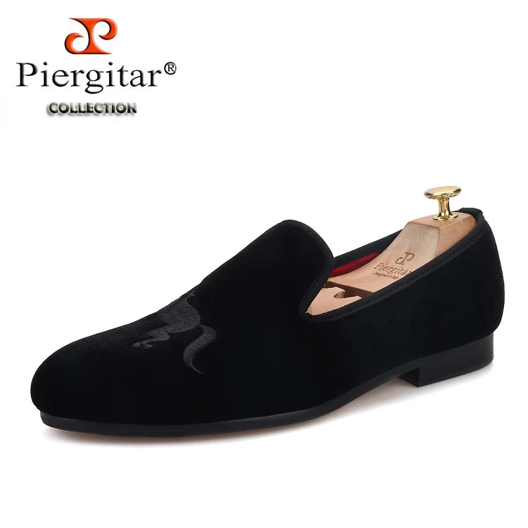 Piergitar High Level Customization Black Velvet Men's Loafers For Party Handmade Horse Embroidery Slip-On Man Smoking Slippers