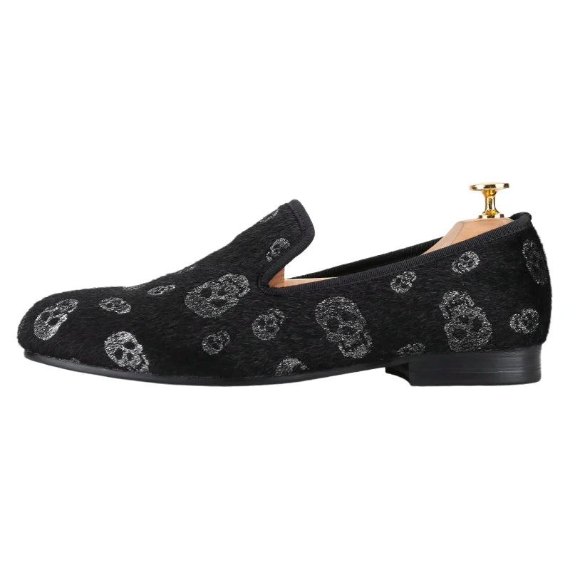 Piergitar New Style Black Horsehair Sliver Skull Embossed Men Shoes For Party Slip-On Loafers Smoking Slipper Men Flat Plus Size
