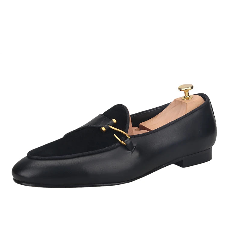 black / 16