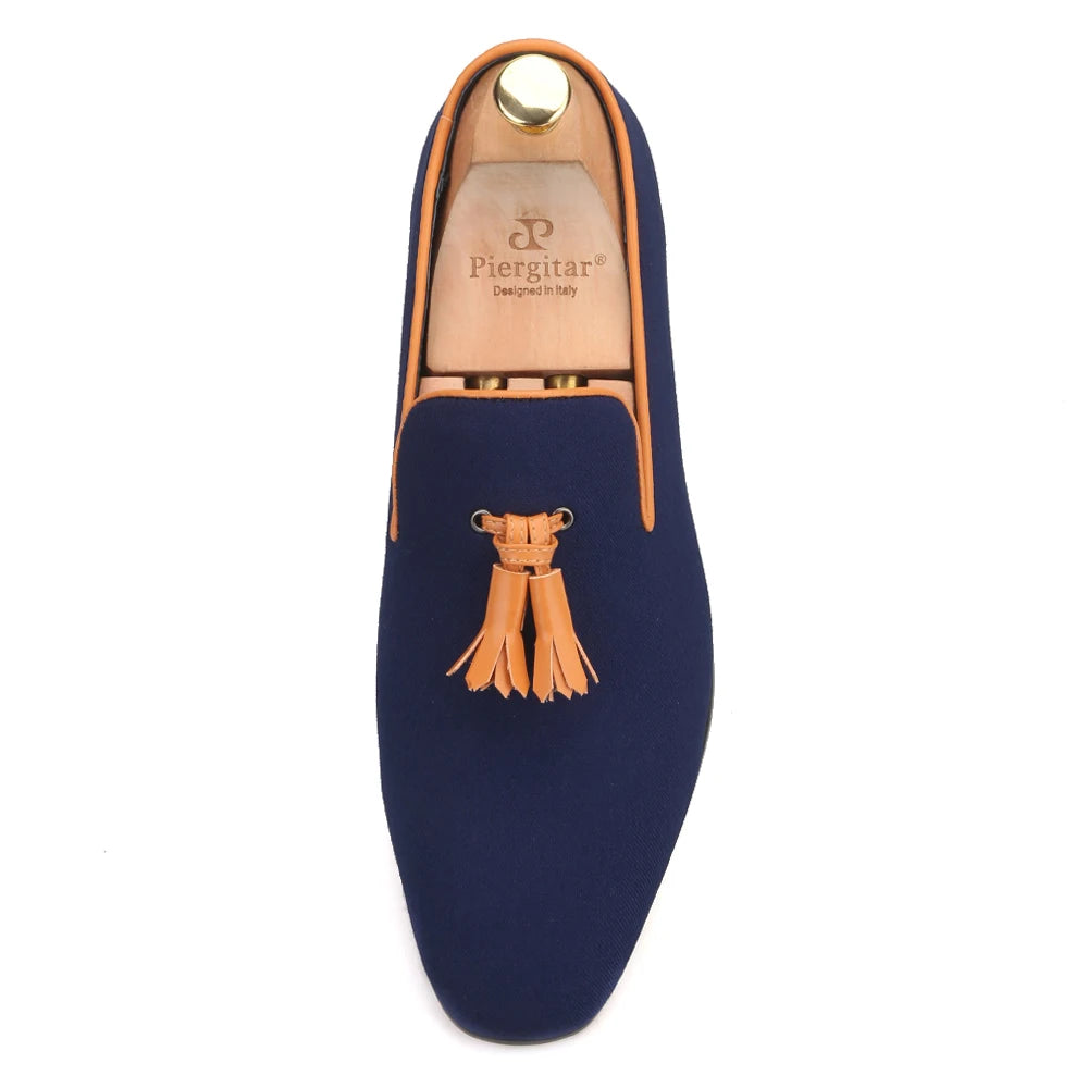 Men's canvas smoking slippers with leather tassel and two colors.