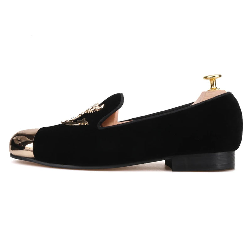 British style men's loafers with gold toes and a skull buckle, black velvet men's shoes.