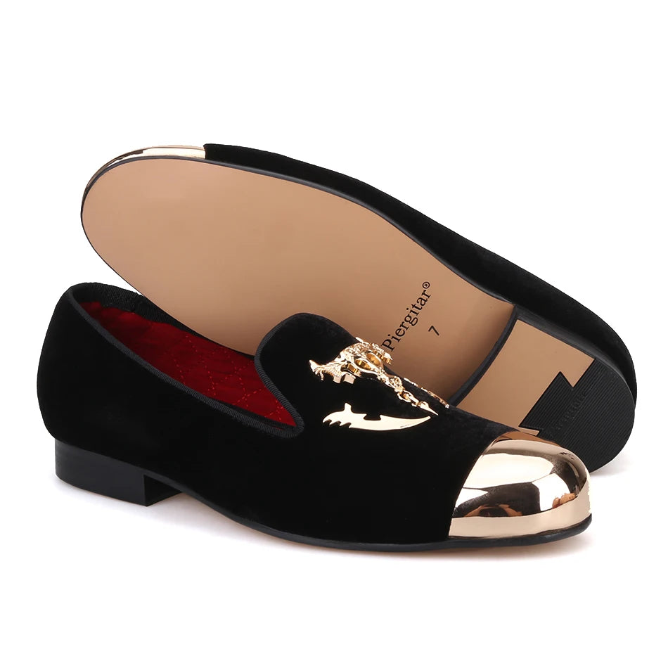 British style men's loafers with gold toes and a skull buckle, black velvet men's shoes.