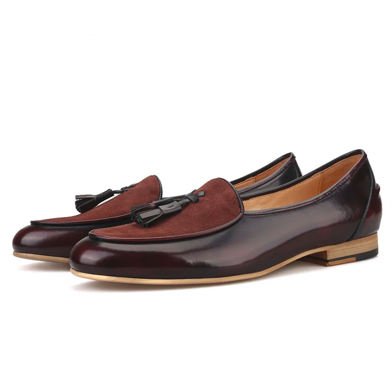 Mens leather loafers with tassels, brand new 2019 mens casual shoes for parties and banquets.