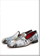Men's casual shoes with red cotton insoles and a magazine-style graffiti fabric men loafer.