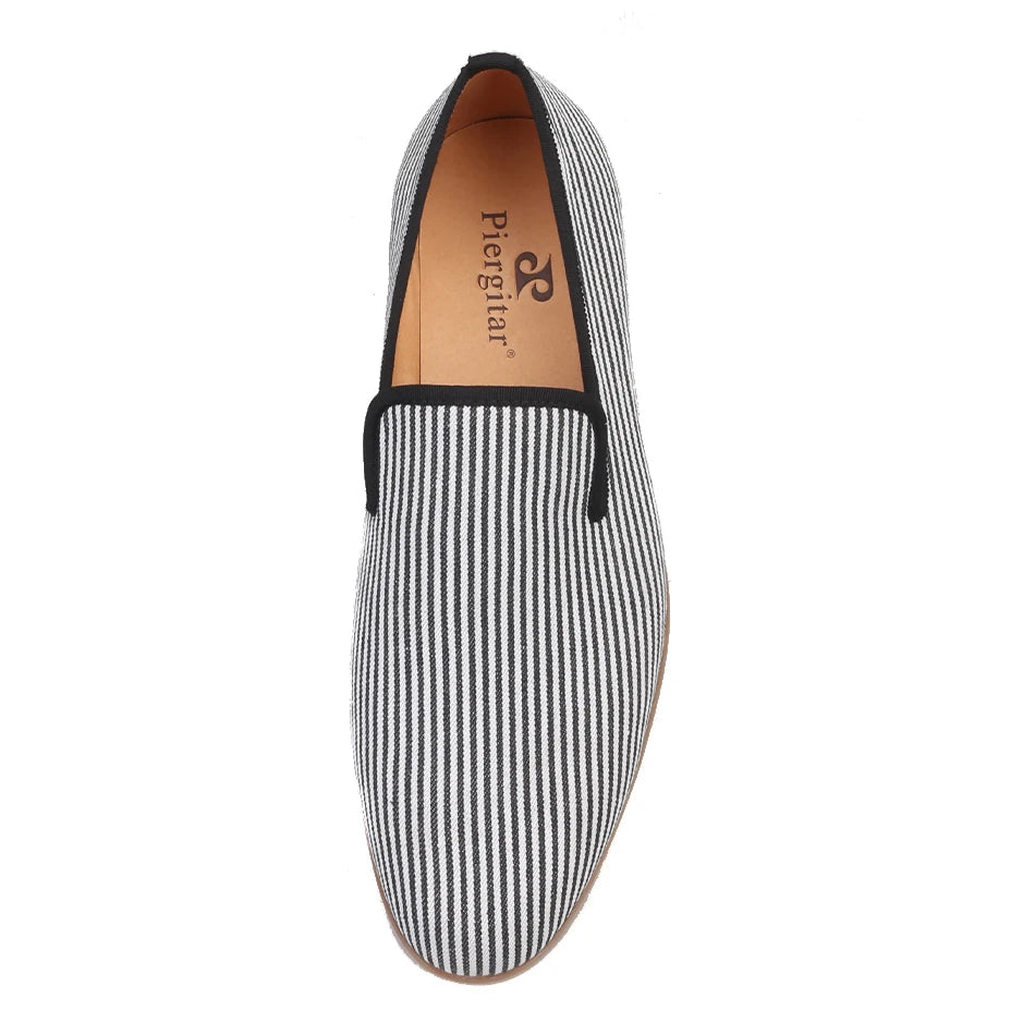 Piergitar 2019 New British style men's loafers Black and white striped canvas fashion men smoking slippers plus size male flats
