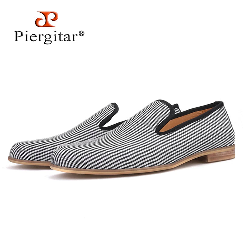Piergitar 2019 New British style men's loafers Black and white striped canvas fashion men smoking slippers plus size male flats