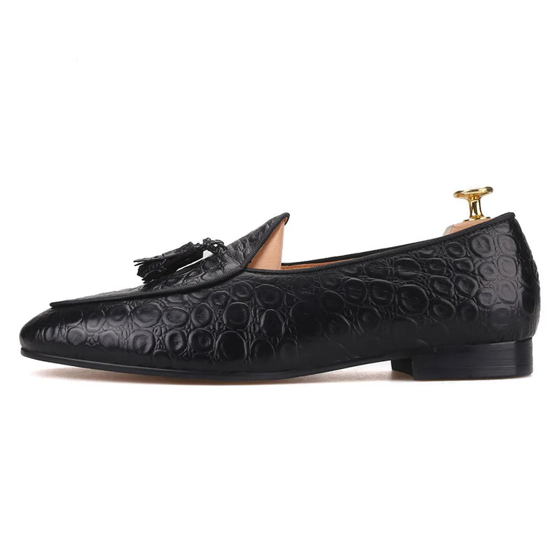 Piergitar 2019 Handmade embossed Genuine Leather Men shoes party and wedding Men's loafers with matching tassel plus size