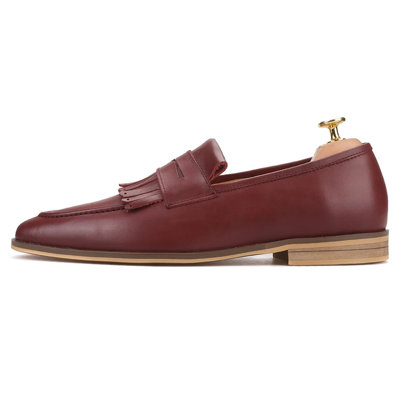 Piergitar 2019 hand-brushed calfskin men leather shoes with fringes wedding and party men's loafers smoking slippers plus size