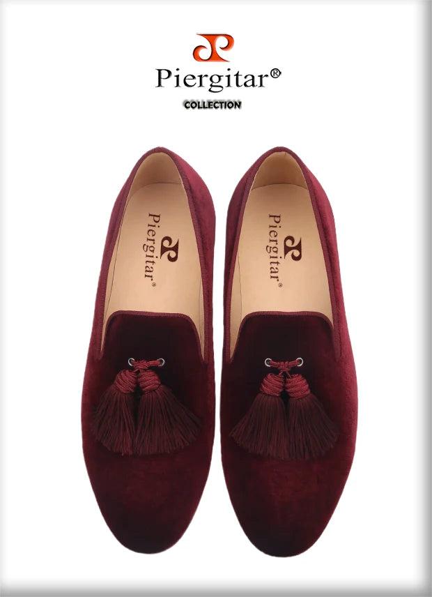 Piergitar 2019 New dark red colors velvet men tassel shoes Wedding men loafers handmade men's casual shoes smoking slippers