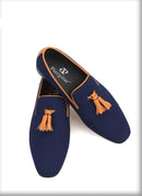 Men's canvas smoking slippers with leather tassel and two colors.