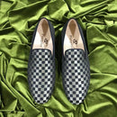 Piergitar 2022 Four Colors Checkerboard Print Silk Handmade Men's Loafers Classic British Style Man Smoking Slippers For Party