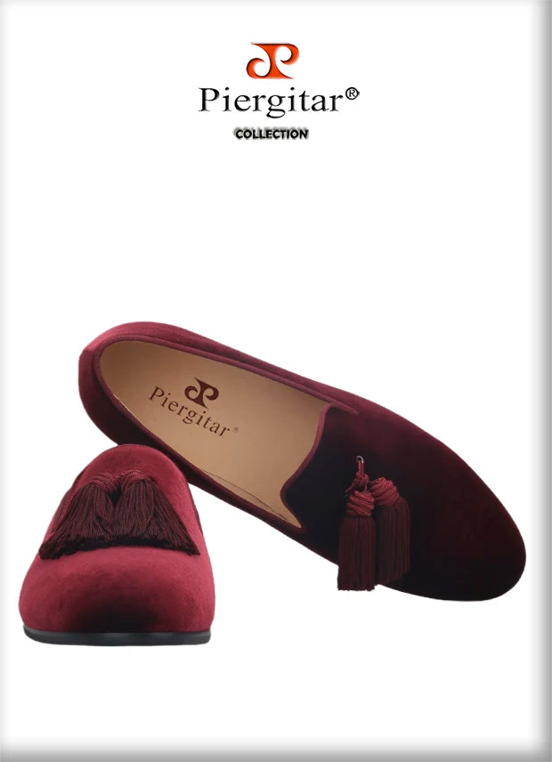Piergitar 2019 New dark red colors velvet men tassel shoes Wedding men loafers handmade men's casual shoes smoking slippers