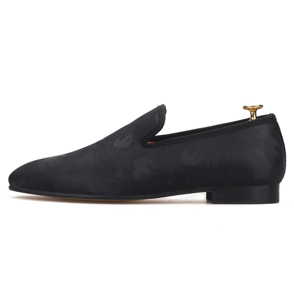 Men's smoking slippers and party shoes with camouflage prints.