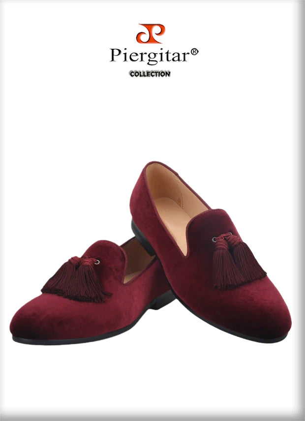 Piergitar 2019 New dark red colors velvet men tassel shoes Wedding men loafers handmade men's casual shoes smoking slippers
