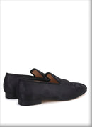 Men's smoking slippers and party shoes with camouflage prints.