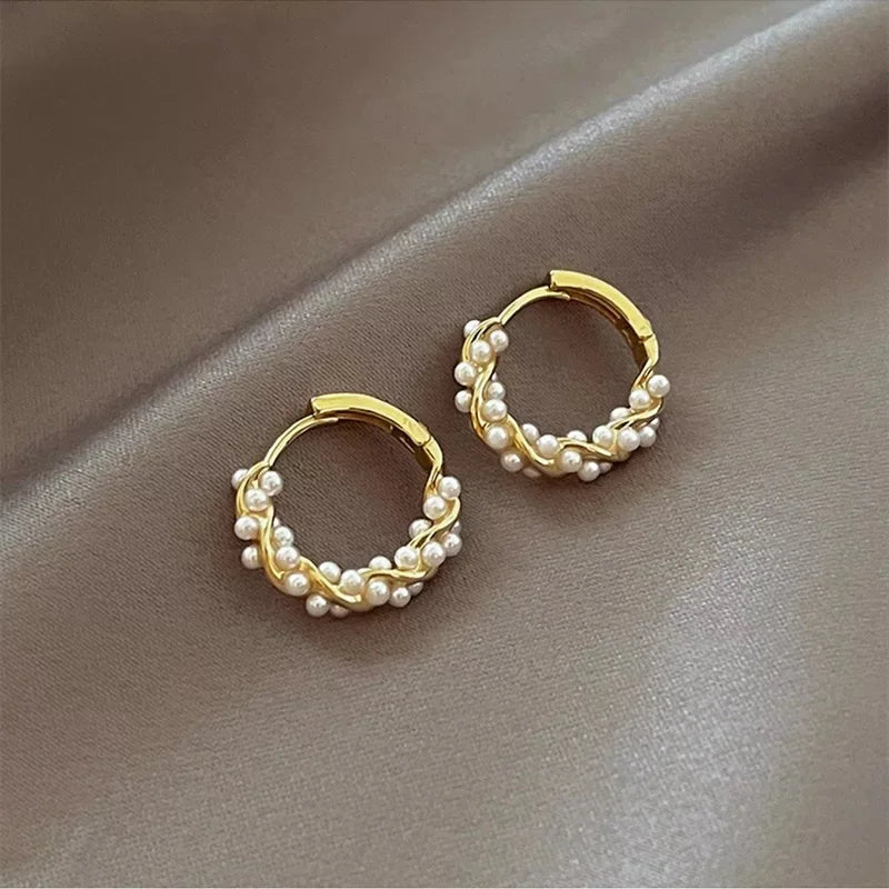 New Simple Temperament Circle Pearl Earrings