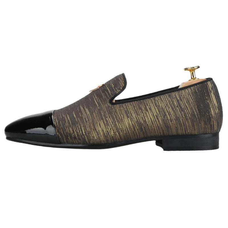 Piergitar 2023 New Three Colors Striped Silk Men's Loafers With Front Patent Leather Handmade Moccasins For Party And Banquet