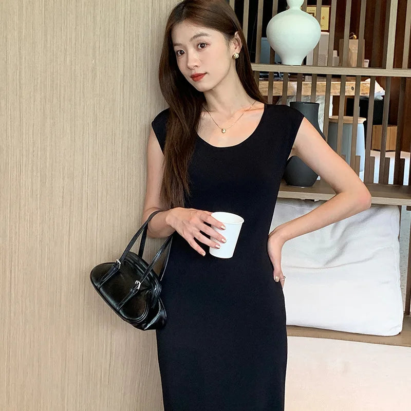 Women's Sleeveless Knit Black Maxi Dress – Elegant Slim Fit Bodycon Summer Long Dress Chic Viscose Old Money Style