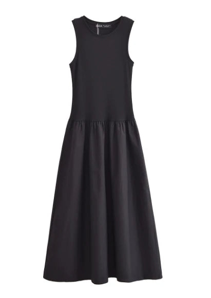 black / M