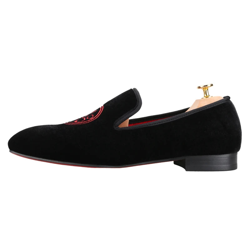 New Style Black Velvet Moccasins Embroidered Skull Design Slip-On Smoking Shoes for Men