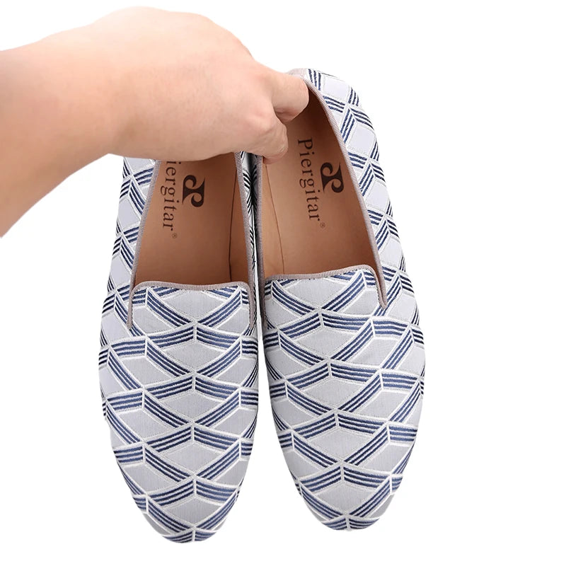 Piergitar 2022 High Grade Silk Fabric Men's Loafers For Party And Wedding Leather Insole Handmade Man Smoking Slippers Plus Size