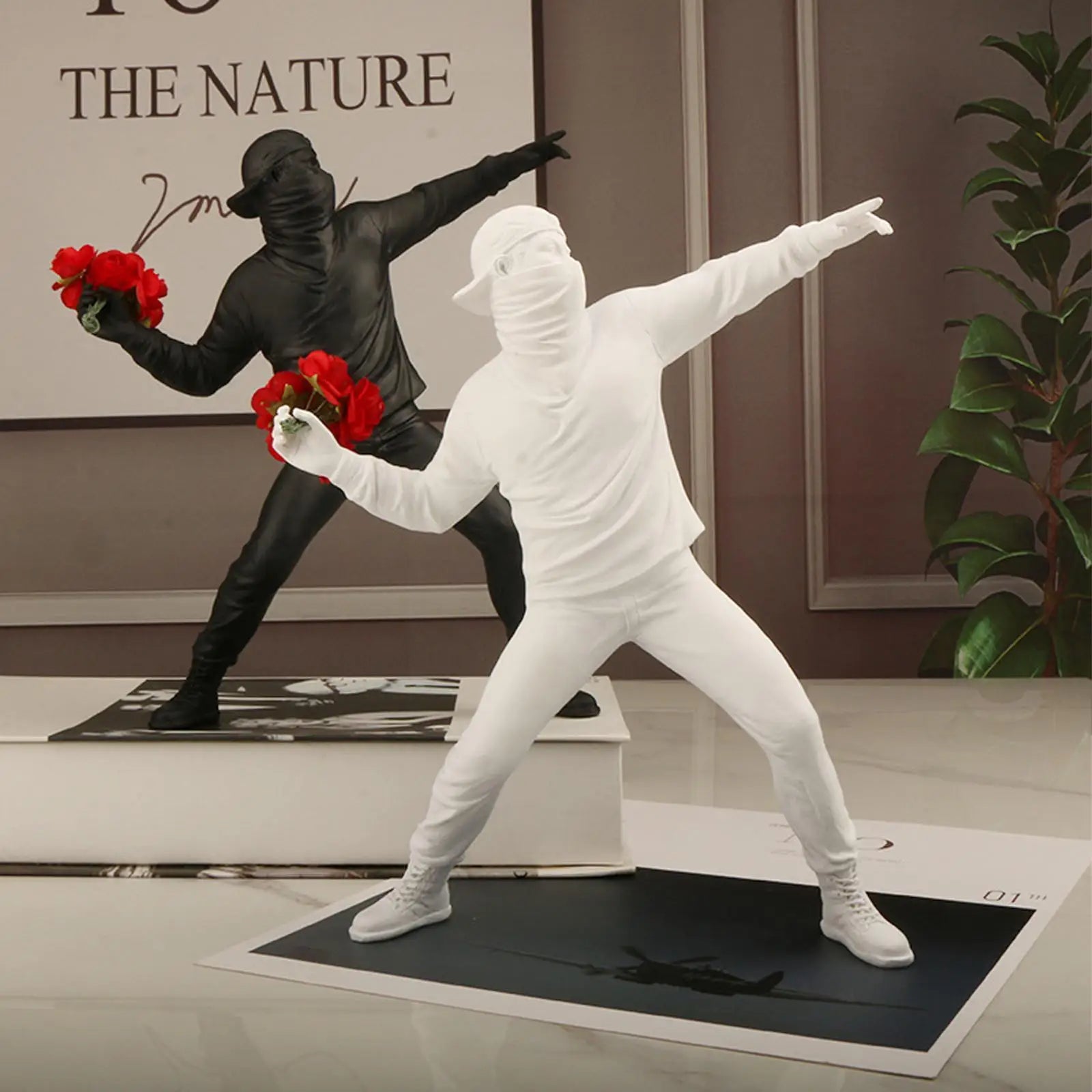 Modern Art Resin Banksy Sculptures Flower