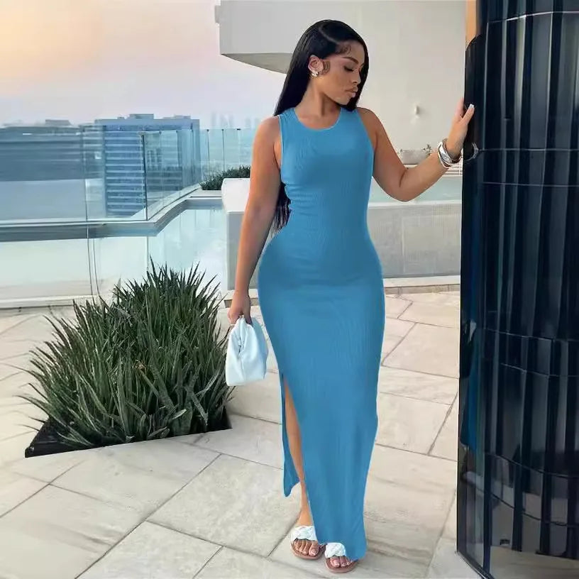Prom dresses, club birthday party outfits, streetwear and elegant outfits for women wearing ribbed Y2K Clothes.