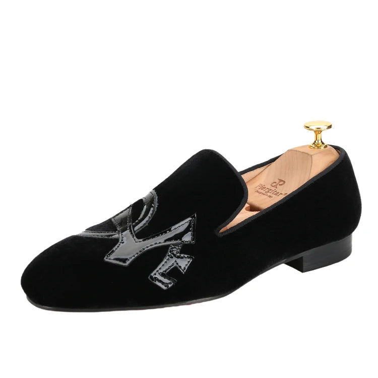 black / 16