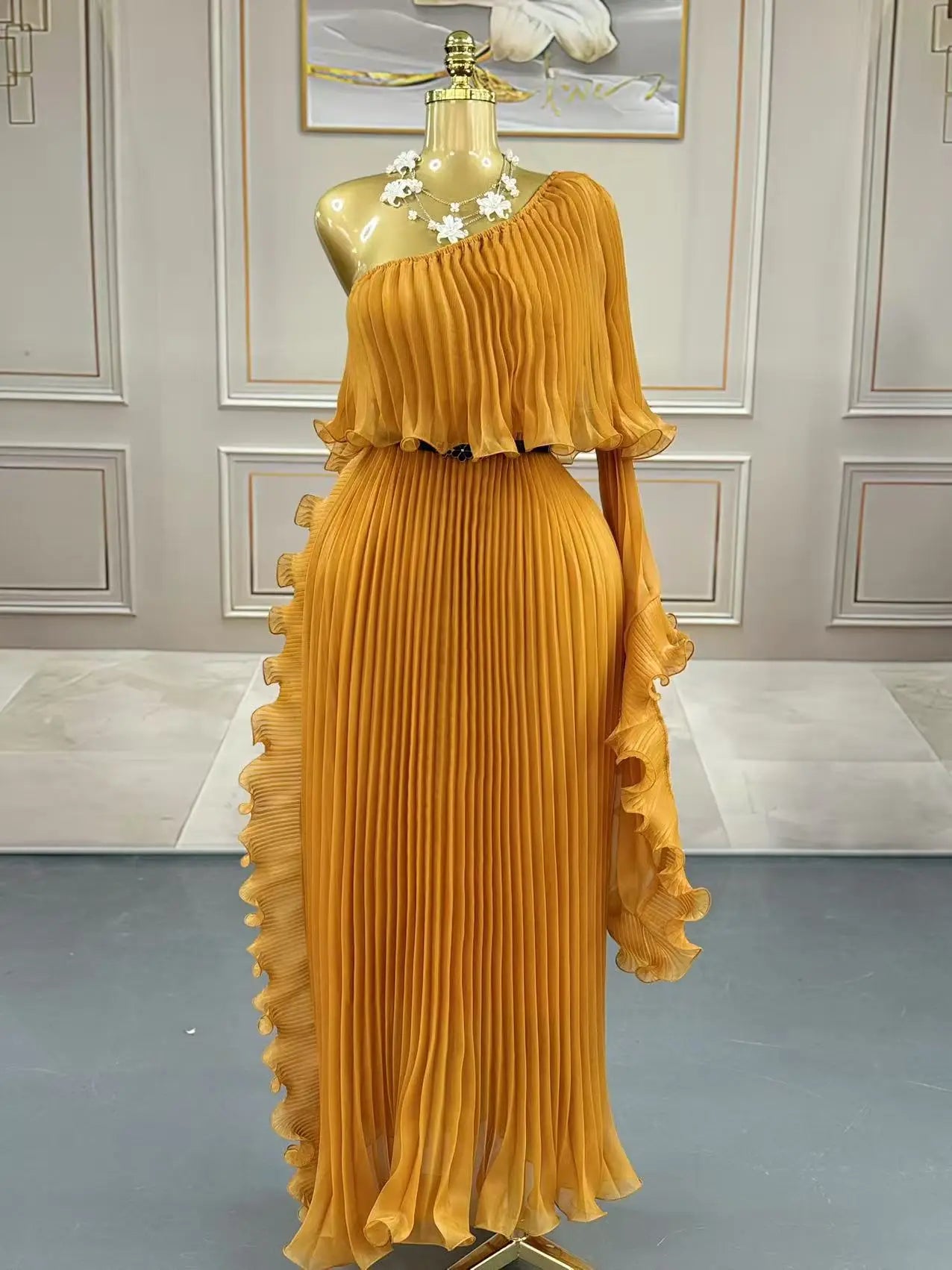 Miyake Dress2025 New Miyake Pleated Lotus Leaf Dense Edge Design Slanted Shoulder Single Sleeve Dress Women