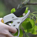 Effort-saving Pruning Scissors