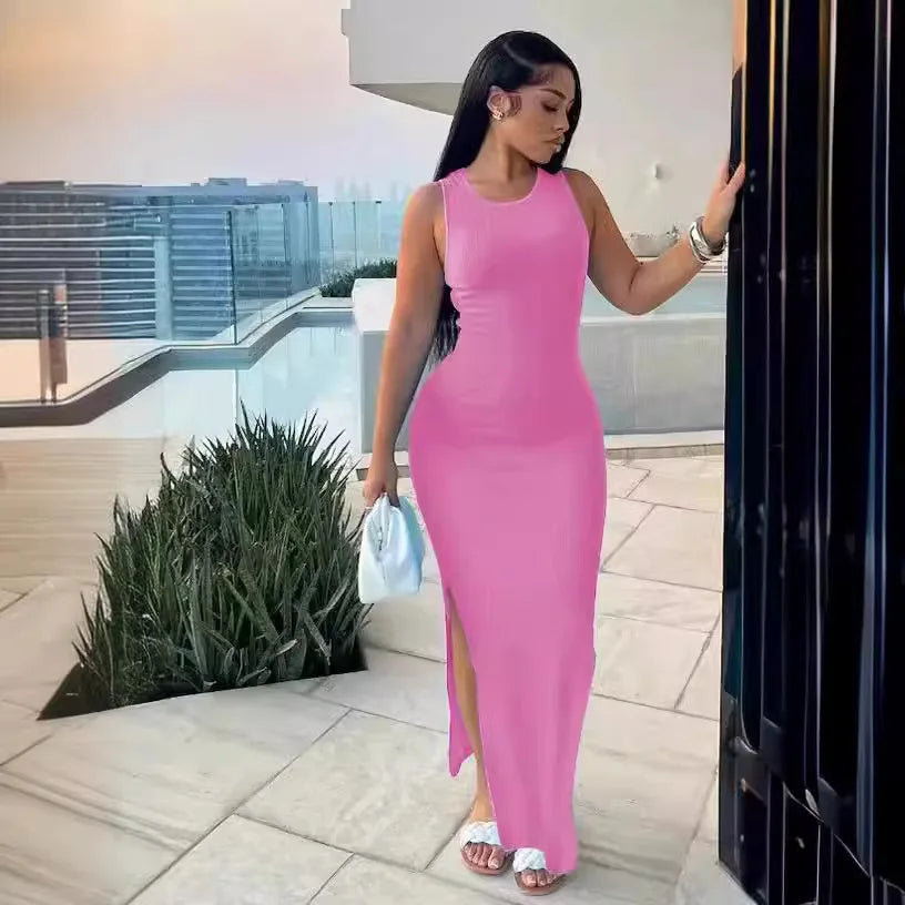 Prom dresses, club birthday party outfits, streetwear and elegant outfits for women wearing ribbed Y2K Clothes.