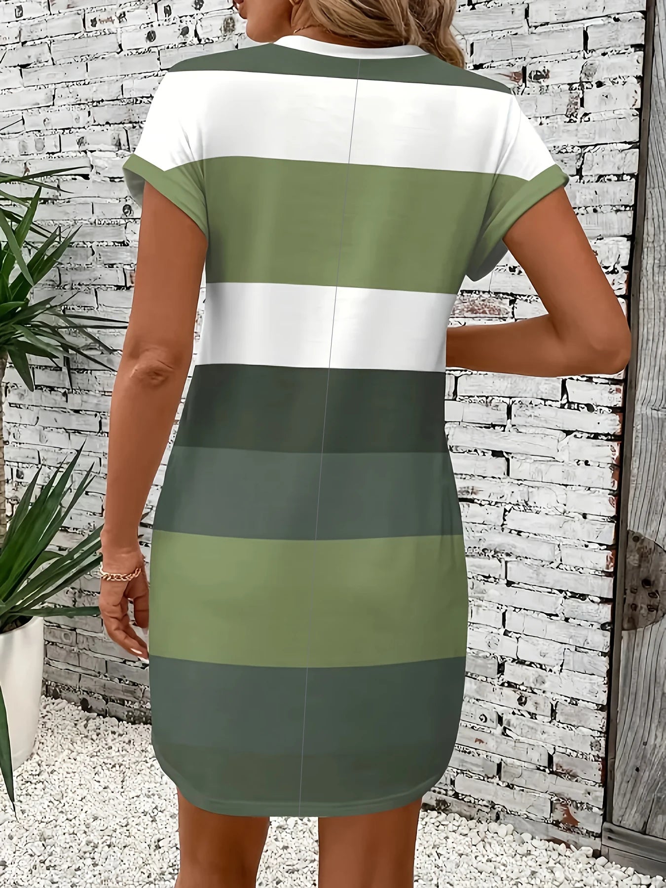Chic Plus Size Dress: Elegant Stripes, Roll-Up Sleeves, Pockets - Comfortable & Casual Women's Dress