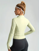 Seamless Sports Outerwear Yoga Coat Cropped Jacket for Gym Running High Waisted Moisture Wicking Workout Top with  Coat Women