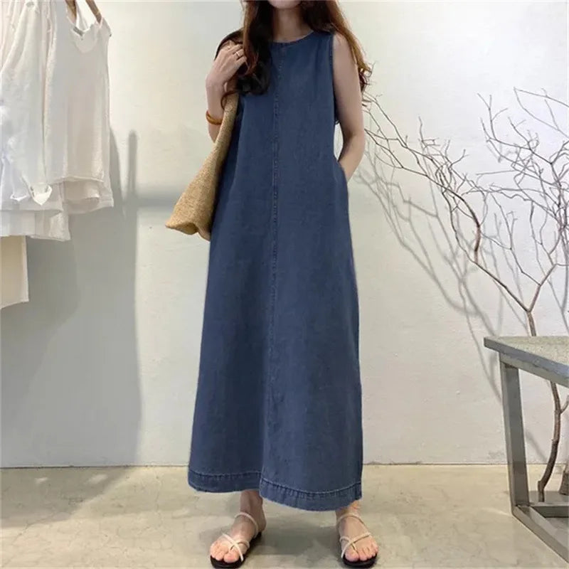 Women's Sleeveless Denim Long Dress Fashionable Round Neck Sleeveless Pocket Denim Skirt Loose Vest Denim Long Dress